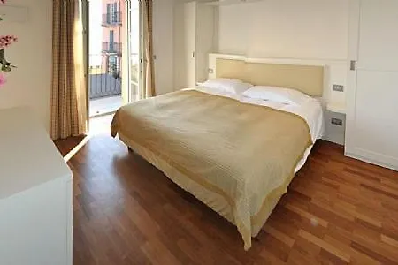 Apartmán Sleeps 4 Pool Wifi Meina